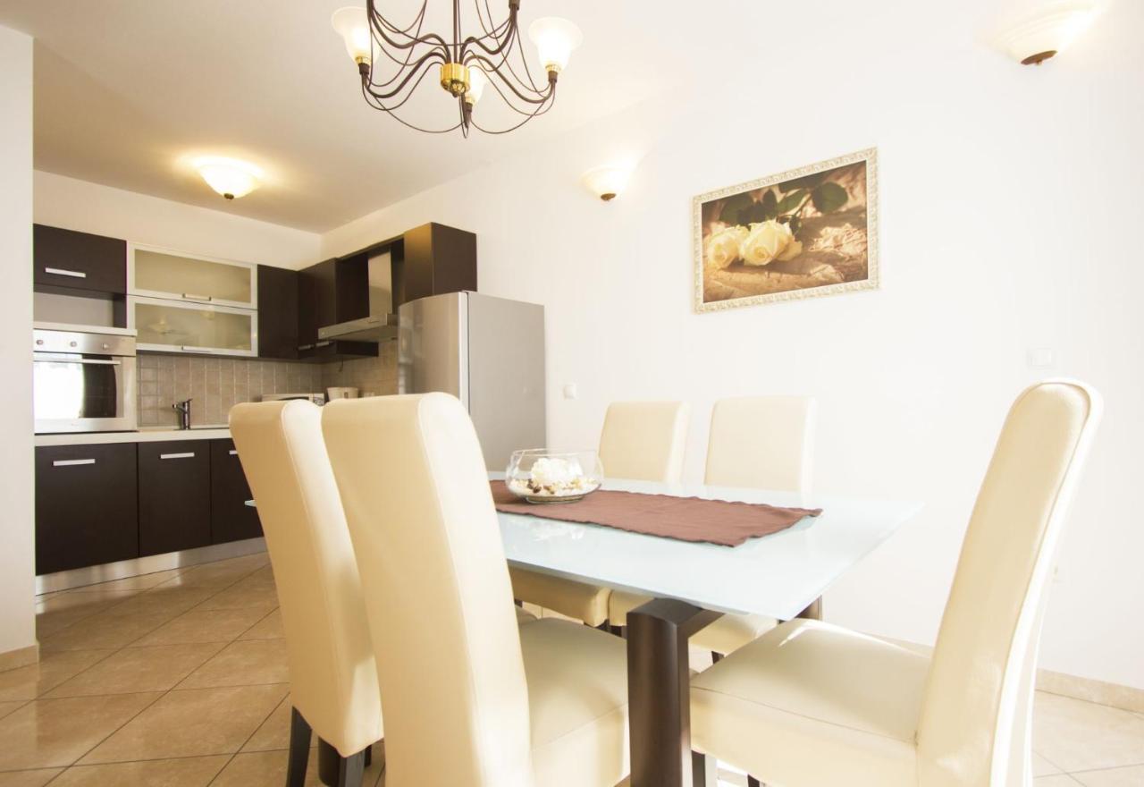 Apartments Paradise Trogir Exterior foto